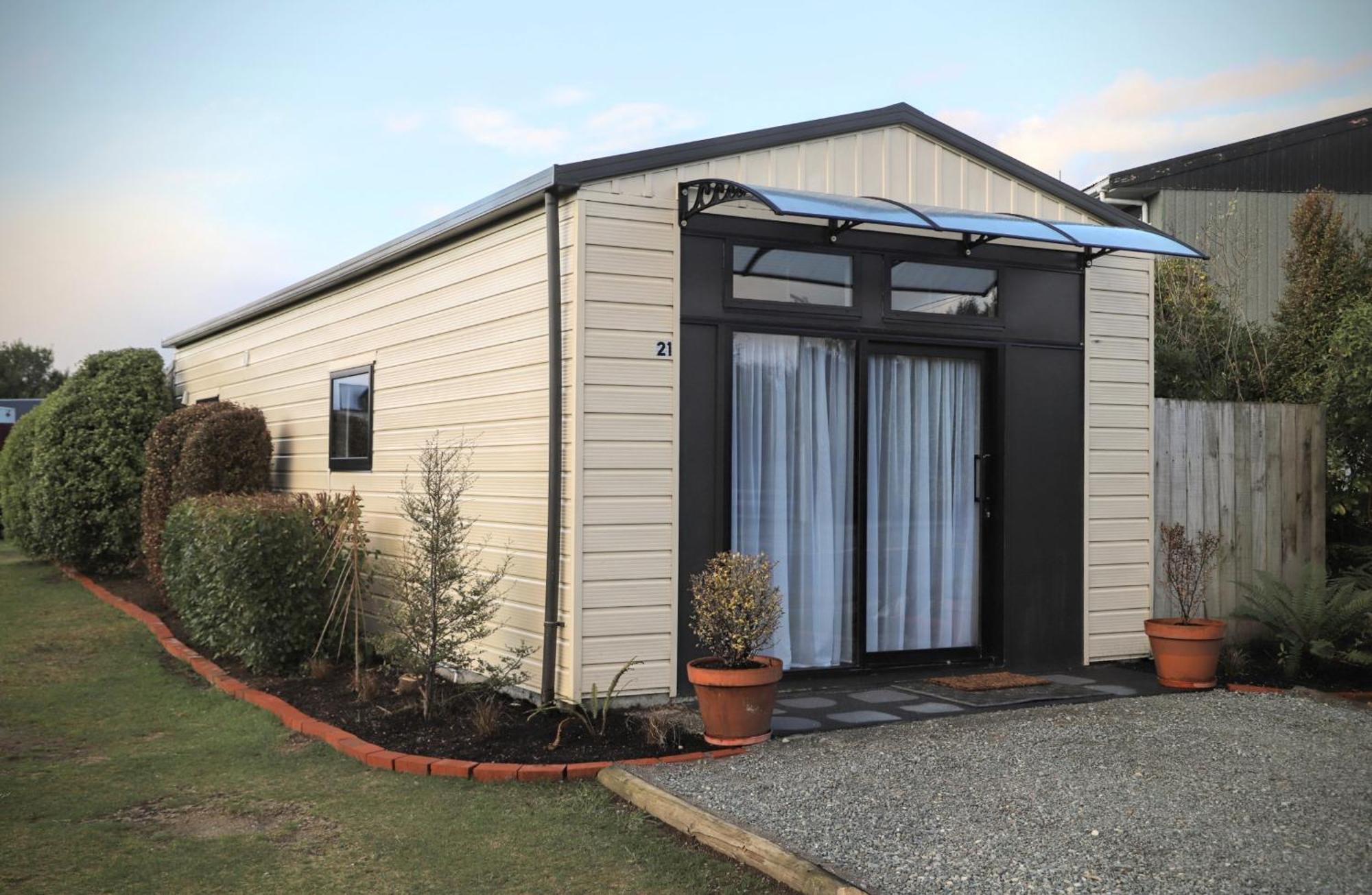 Catnap Cottage, Newly Renovated Manapouri Εξωτερικό φωτογραφία